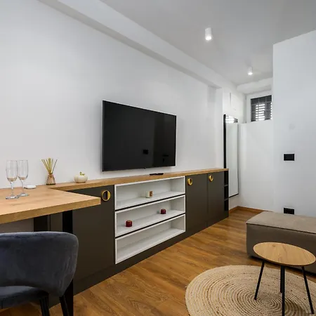 Exclusive Porto 3*