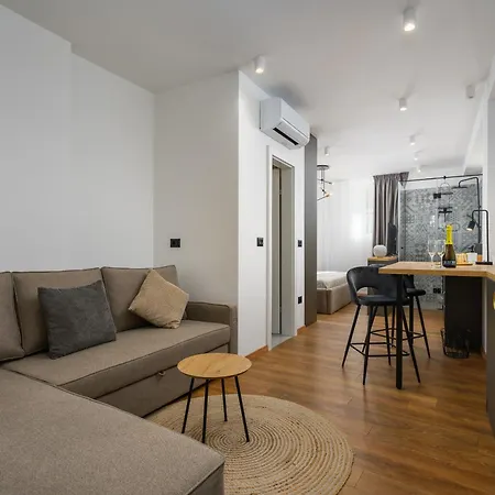 Exclusive Porto 3*