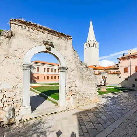 Exclusive Porto 3*